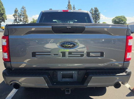 Certified 2022 Ford F150 XL w/ STX Black Appearance Package AWD/4WD image 4