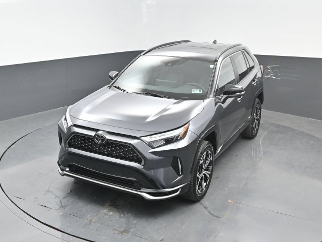 Used 2025 Toyota RAV4 XSE AWD/4WD image 21