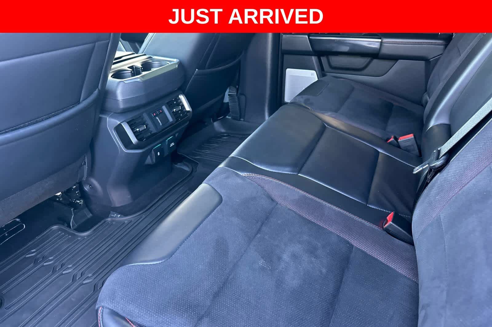 Certified 2025 Ford F150 Raptor w/ Equipment Group 803A Raptor R AWD/4WD image 4