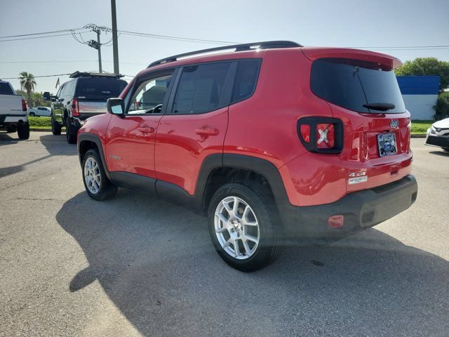 Used 2022 Jeep Renegade Latitude w/ Convenience Group AWD/4WD image 4