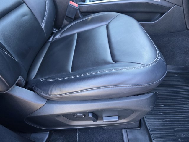 Certified 2022 Ford Explorer XLT w/ Equipment Group 202A image 22