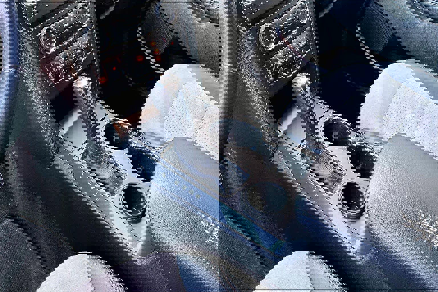 Certified 2017 Ford Explorer XLT w/ Equipment Group 202A image 19