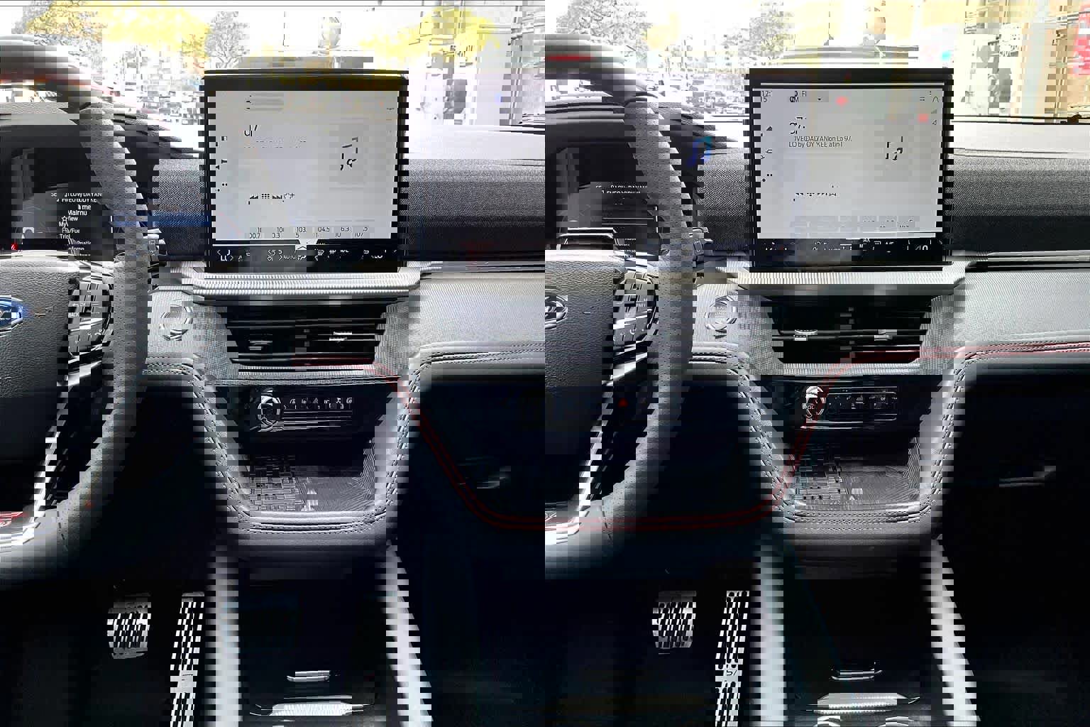 Certified 2025 Ford Explorer ST image 12