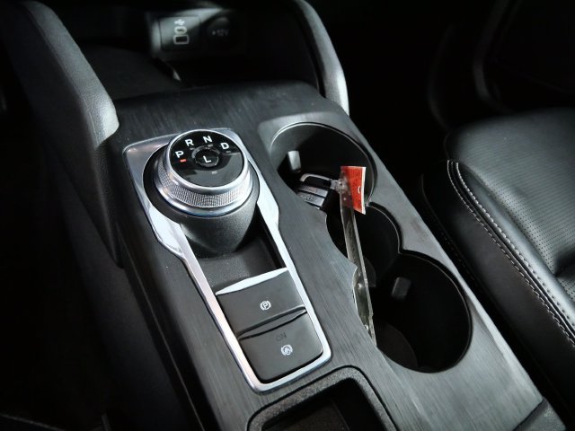 Certified 2025 Ford Escape Platinum AWD/4WD image 21