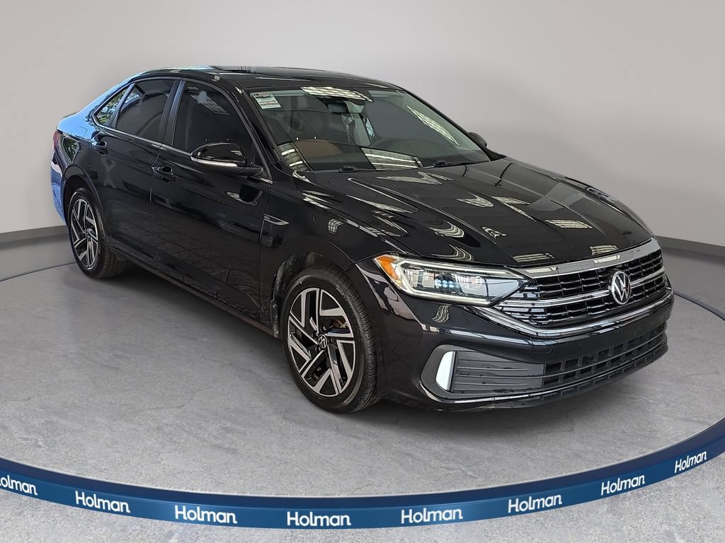 Used 2022 Volkswagen Jetta SEL FWD image 3