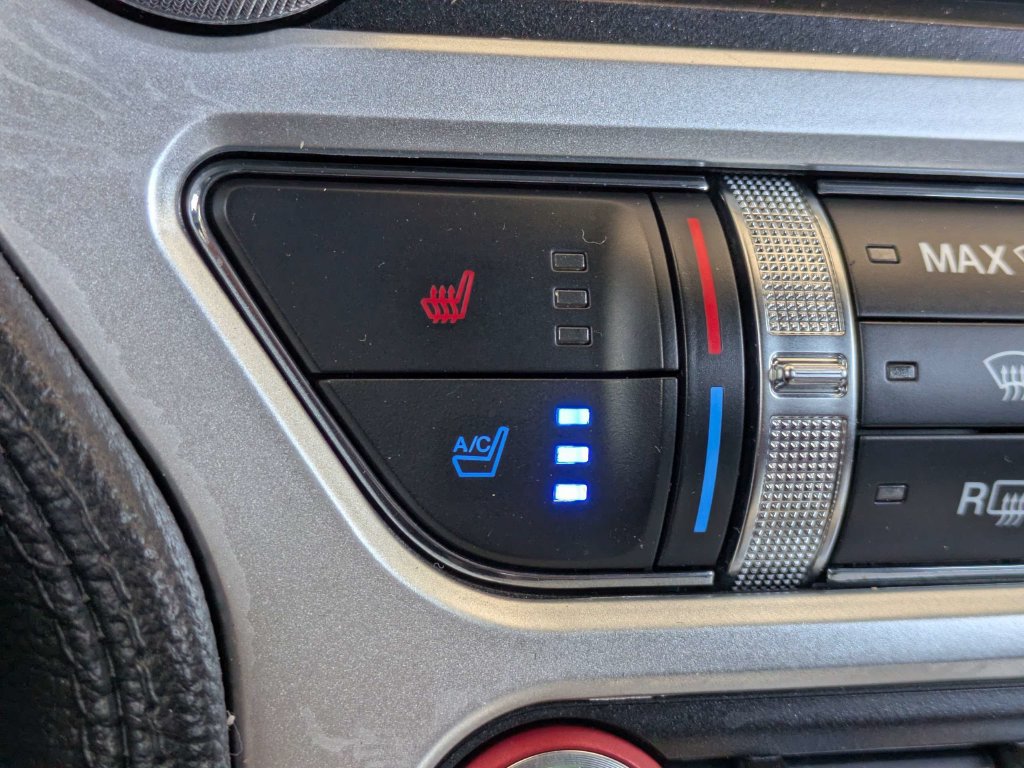 Certified 2022 Ford Mustang Premium RWD image 23