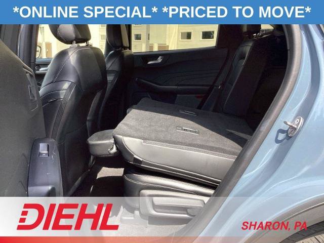 Certified 2024 Ford Escape Platinum AWD/4WD image 20