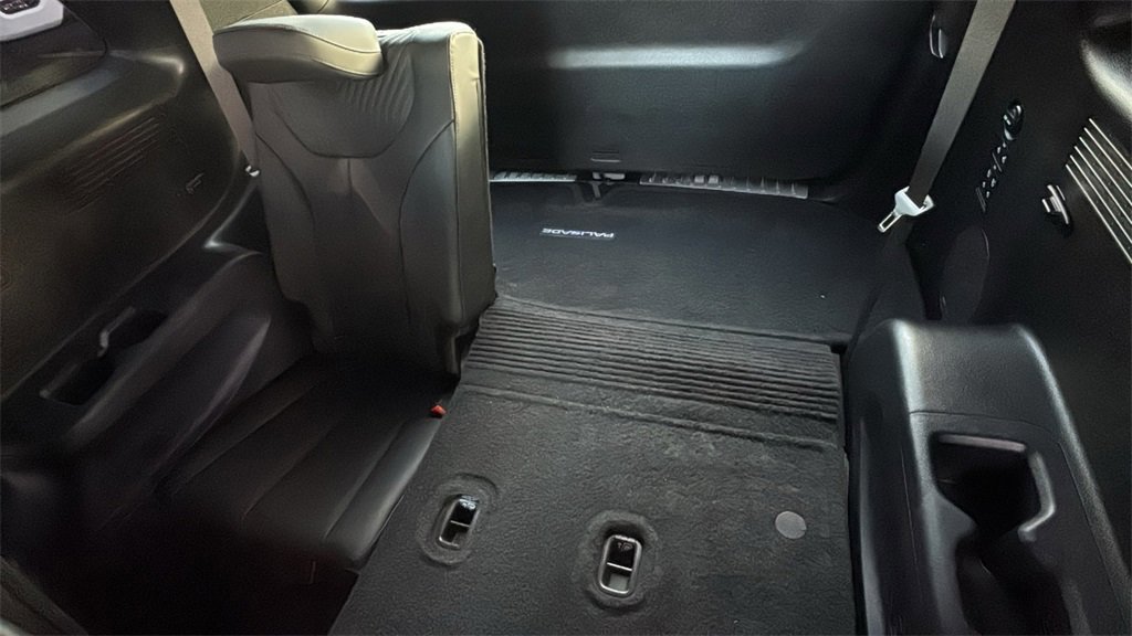 Used 2023 Hyundai Palisade Calligraphy image 24