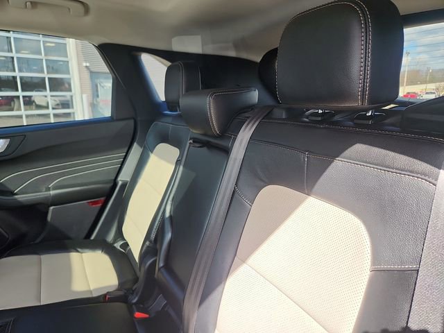 Certified 2022 Ford Escape Titanium w/ Titanium Elite Package AWD/4WD image 25