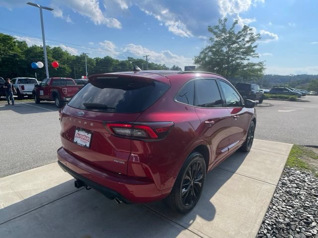 Certified 2023 Ford Escape ST-Line Elite w/ Premium Technology Package AWD/4WD image 8