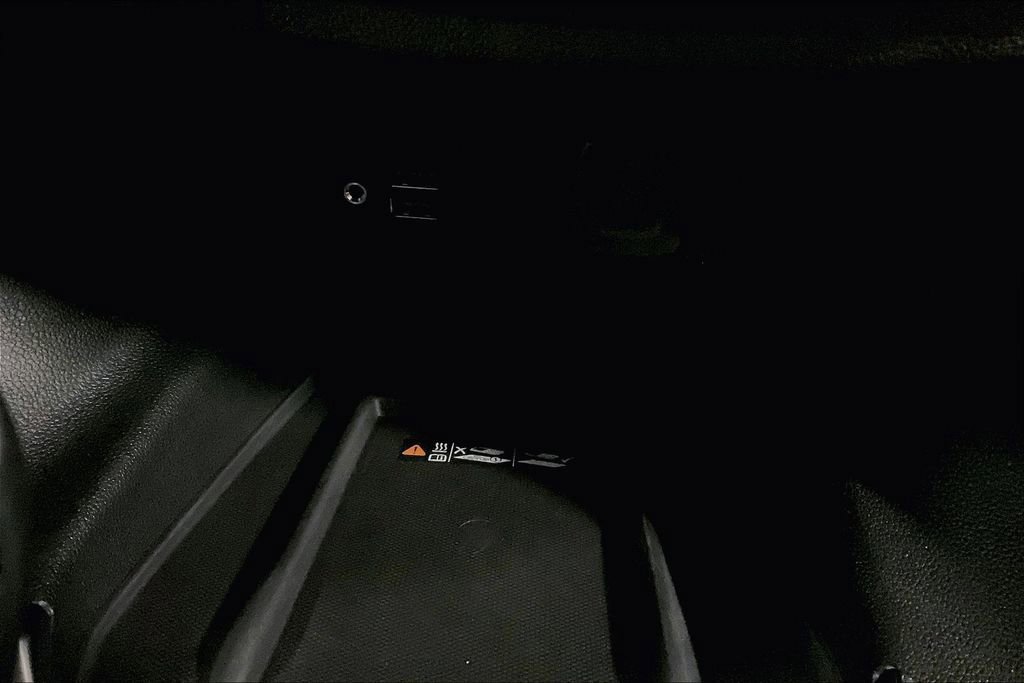 Used 2023 Chevrolet Traverse Premier w/ LPO, Floor Liner Package image 31