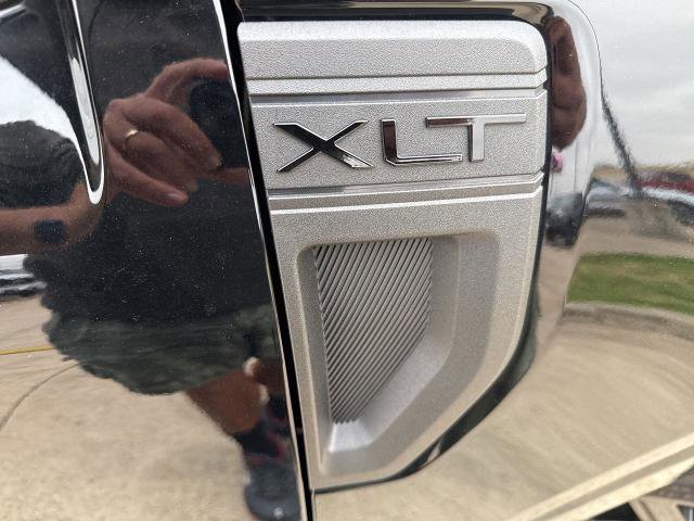 Certified 2025 Ford Maverick XLT w/ XLT Luxury Package image 16