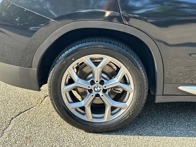 Used 2024 BMW X4 xDrive30i w/ Parking Assistance Package AWD/4WD image 19