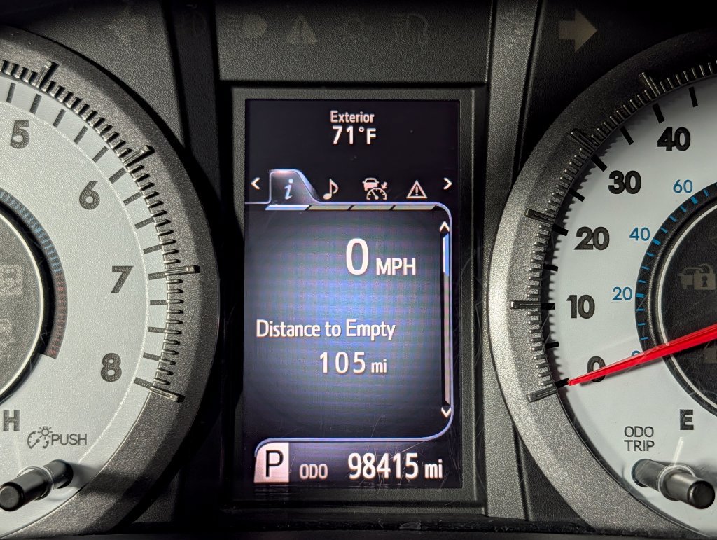 Used 2019 Toyota Sienna SE FWD image 21