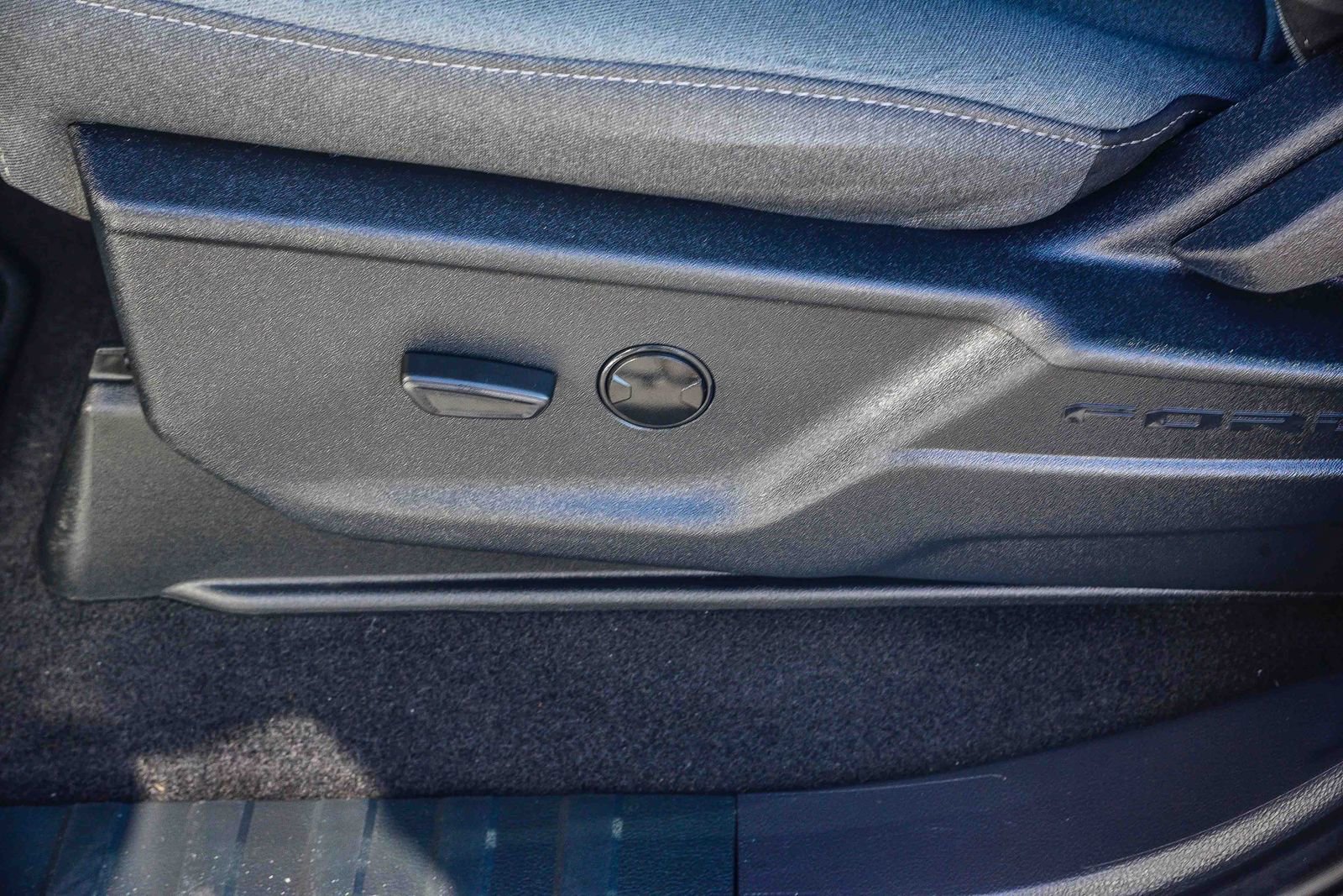 Certified 2024 Ford F150 Lightning XLT w/ Max Trailer Tow Package image 20