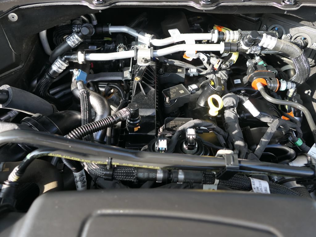 Certified 2024 Ford Explorer XLT w/ Equipment Group 202A RWD image 30