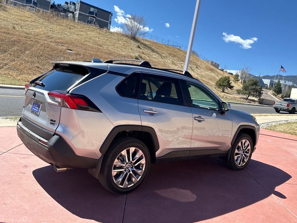 Used 2019 Toyota RAV4 XLE Premium w/ Cold Weather Package image 6