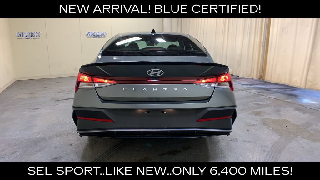 Used 2026 Hyundai Elantra Sport FWD image 4