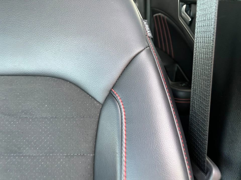 Certified 2024 Ford Edge ST-Line image 18