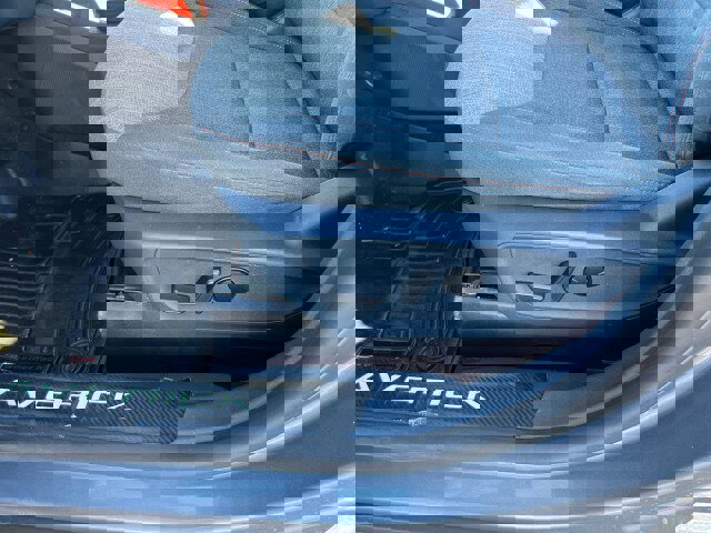 Certified 2022 Ford Maverick XLT w/ Equipment Group 300A Standard image 8