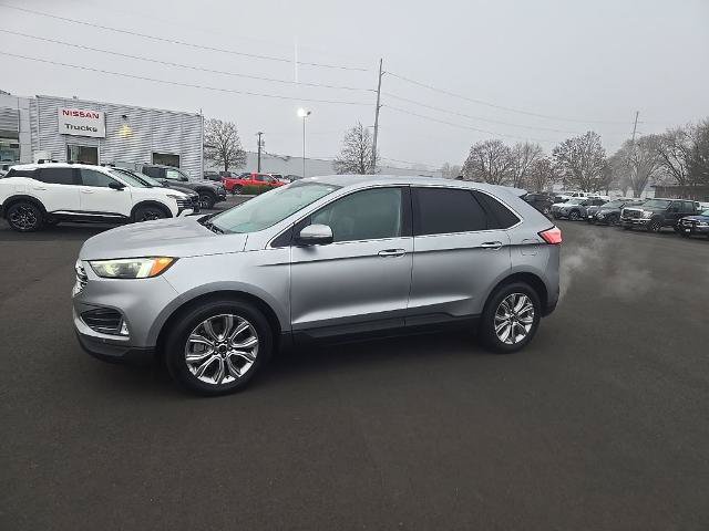 Certified 2024 Ford Edge Titanium AWD/4WD image 11
