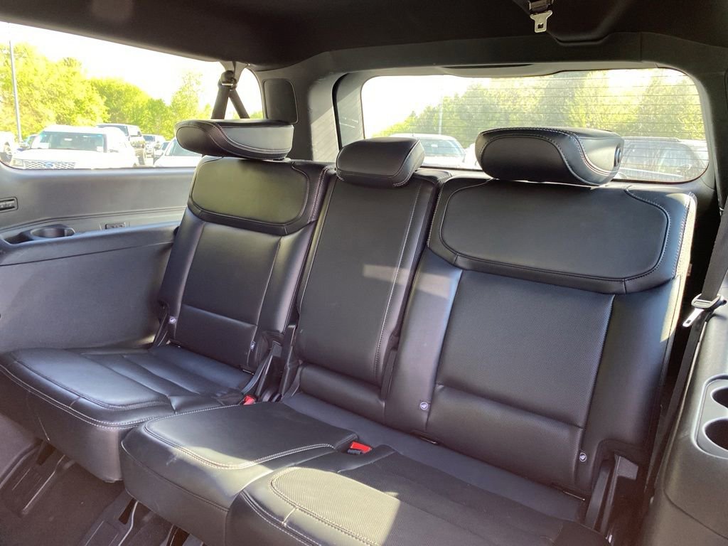 Certified 2025 Ford Expedition Max Platinum w/ Stealth Performance Package AWD/4WD image 8