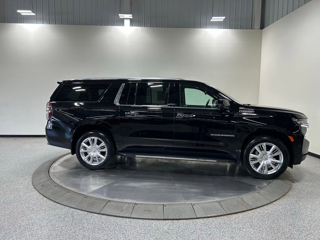 Used 2021 Chevrolet Suburban High Country AWD/4WD image 6