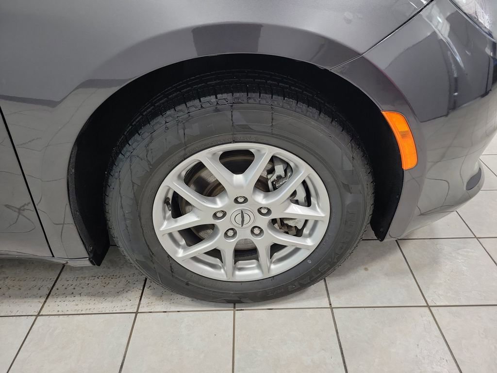 Used 2023 Chrysler Voyager LX FWD image 49