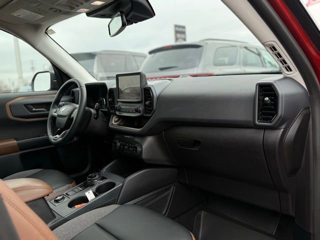 Certified 2024 Ford Bronco Sport Outer Banks w/ Tech Package AWD/4WD image 32