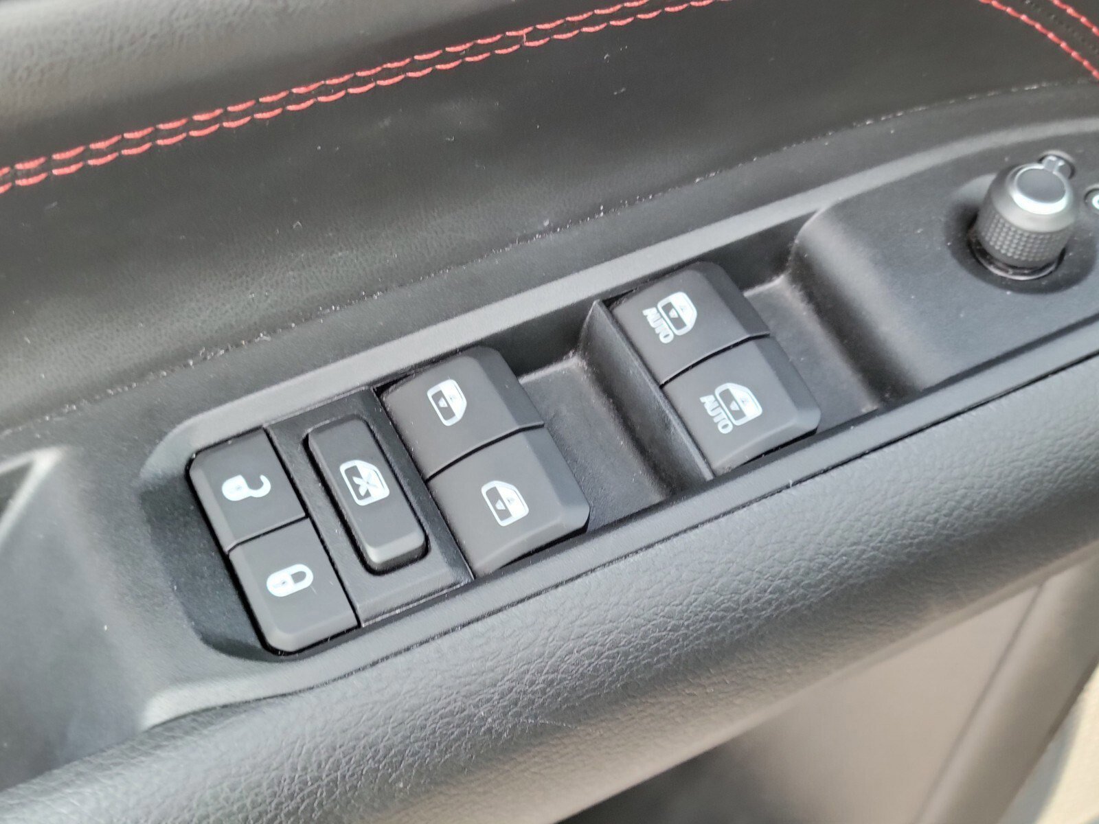 Used 2022 Jeep Compass Trailhawk w/ Trailhawk Elite Group image 18