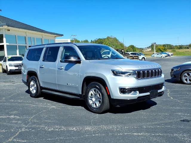 Used 2024 Jeep Wagoneer L 4WD image 1