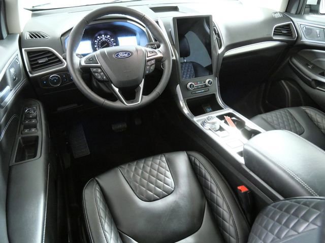 Certified 2024 Ford Edge Titanium w/ Equipment Group 301A image 8