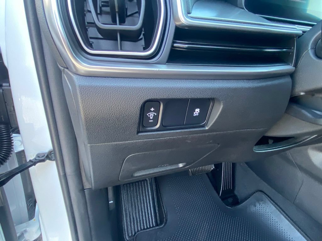 Used 2025 Kia Sorento S w/ Panoramic Sunroof Package FWD image 12