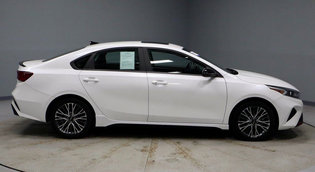 Used 2024 Kia Forte GT-Line w/ GT-Line Premium Package image 6