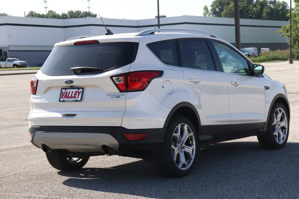 Certified 2019 Ford Escape Titanium AWD/4WD image 9