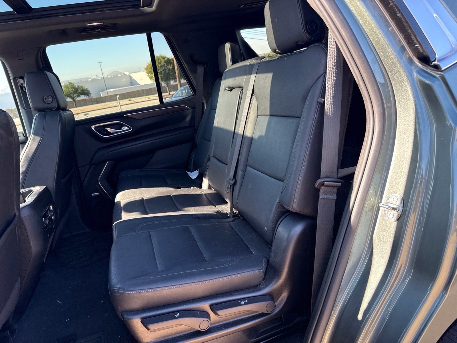 Used 2023 Chevrolet Tahoe LT w/ Luxury Package AWD/4WD image 10