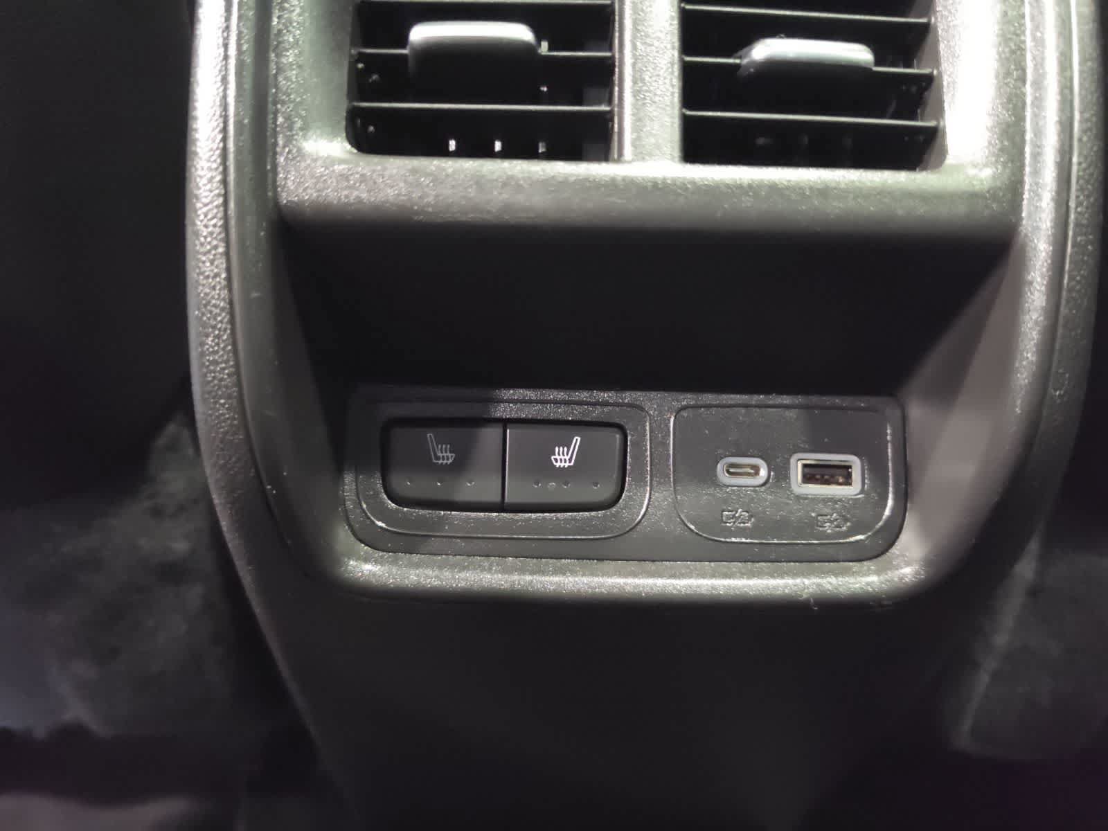 Used 2020 Cadillac XT4 Sport AWD/4WD image 32