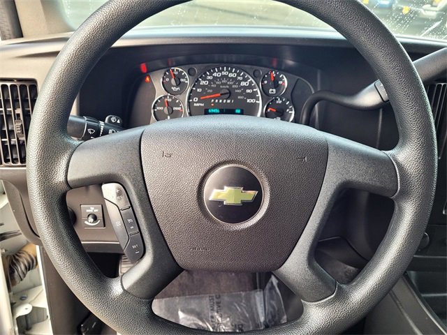 Used 2020 Chevrolet Express 3500 LT w/ LT Preferred Equipment Group image 25