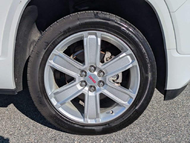 Used 2019 GMC Acadia Denali w/ Technology Package AWD/4WD image 11