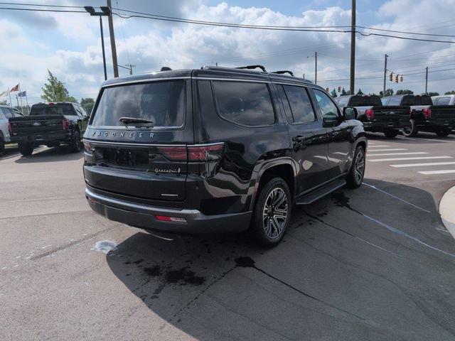 Used 2022 Jeep Wagoneer Series III AWD/4WD image 5
