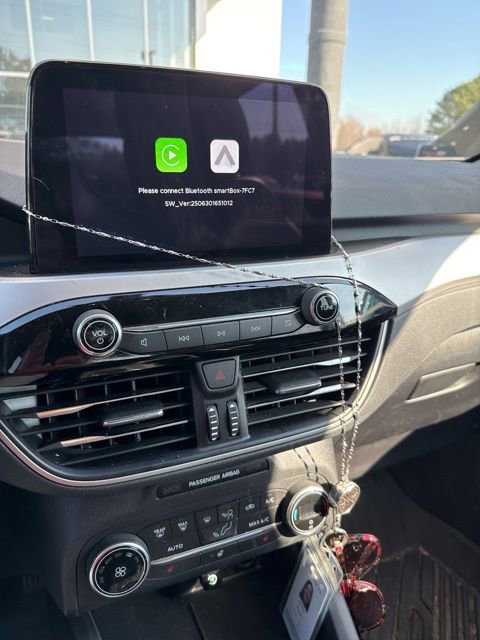 Certified 2020 Ford Escape SEL image 4