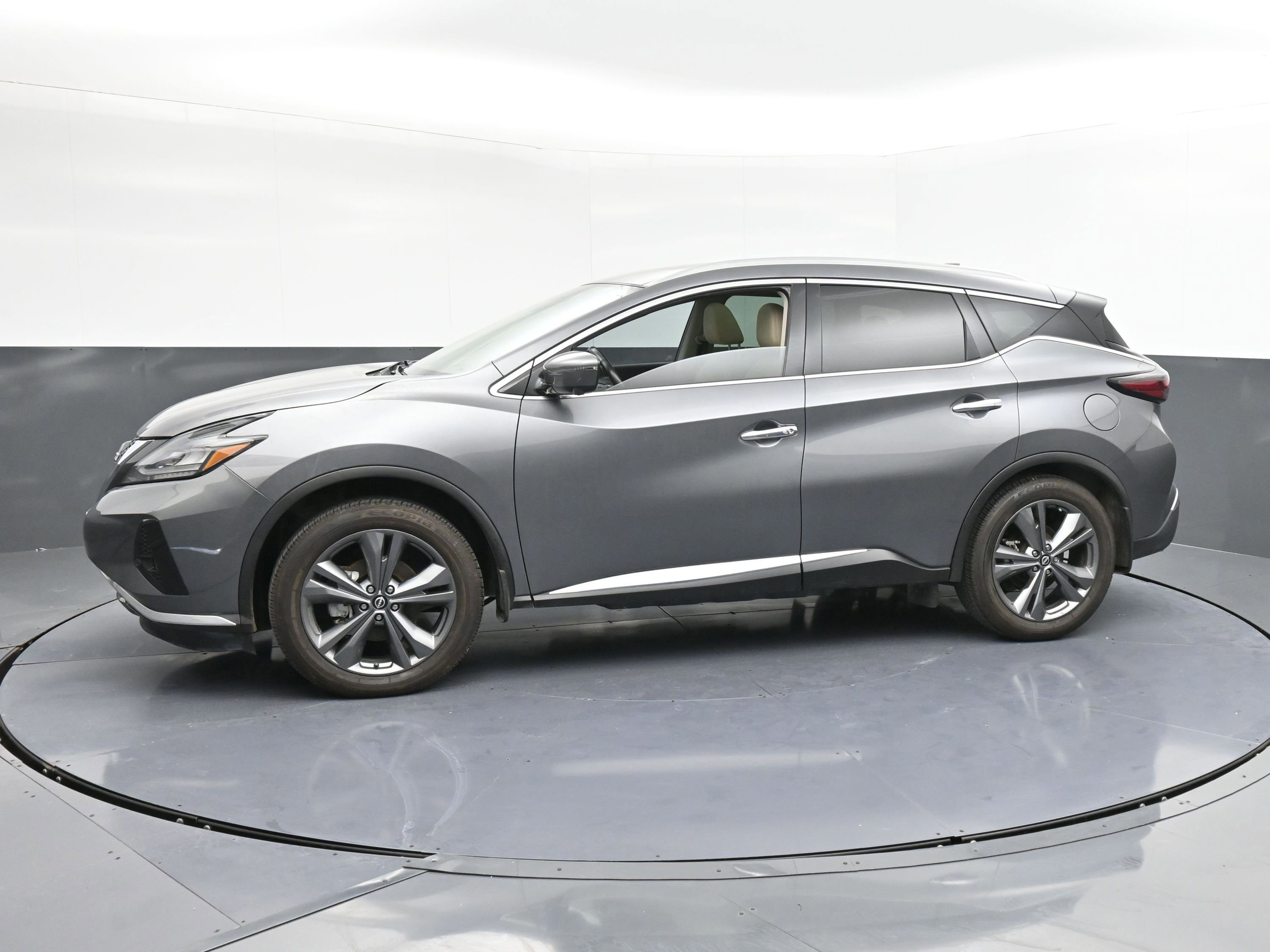 Used 2023 Nissan Murano Platinum w/ Cargo Package image 5