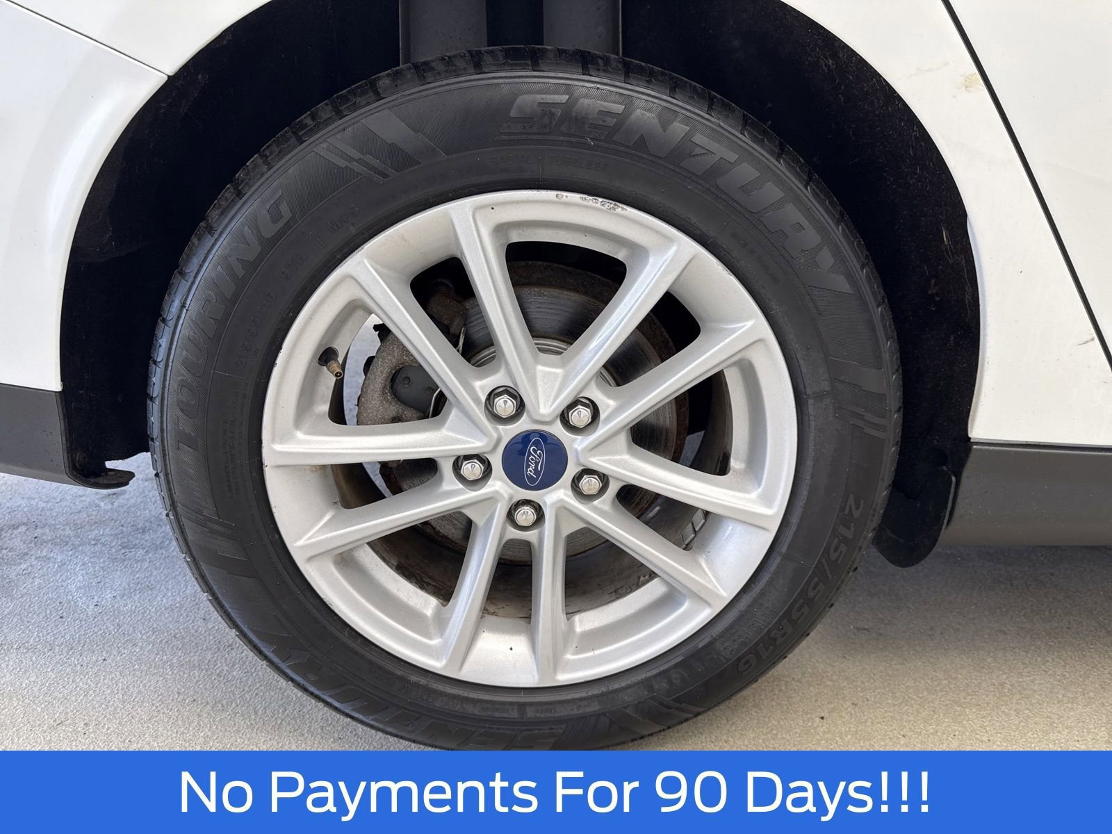 Certified 2018 Ford Focus SE FWD image 38