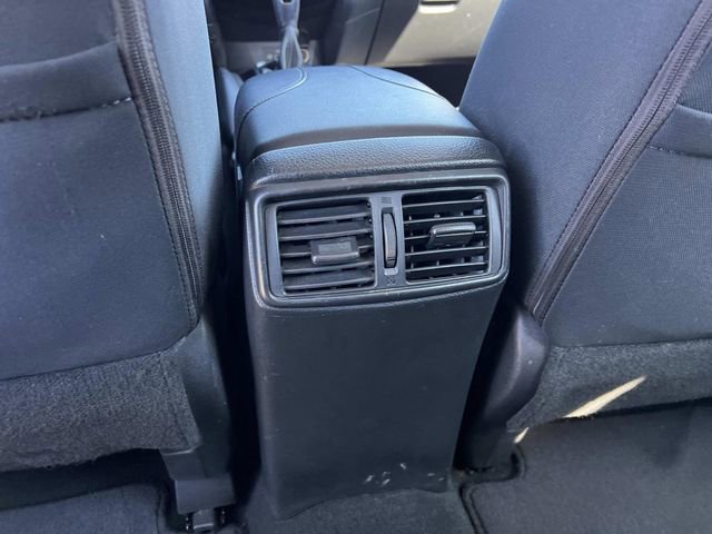 Used 2018 Nissan Rogue S image 14