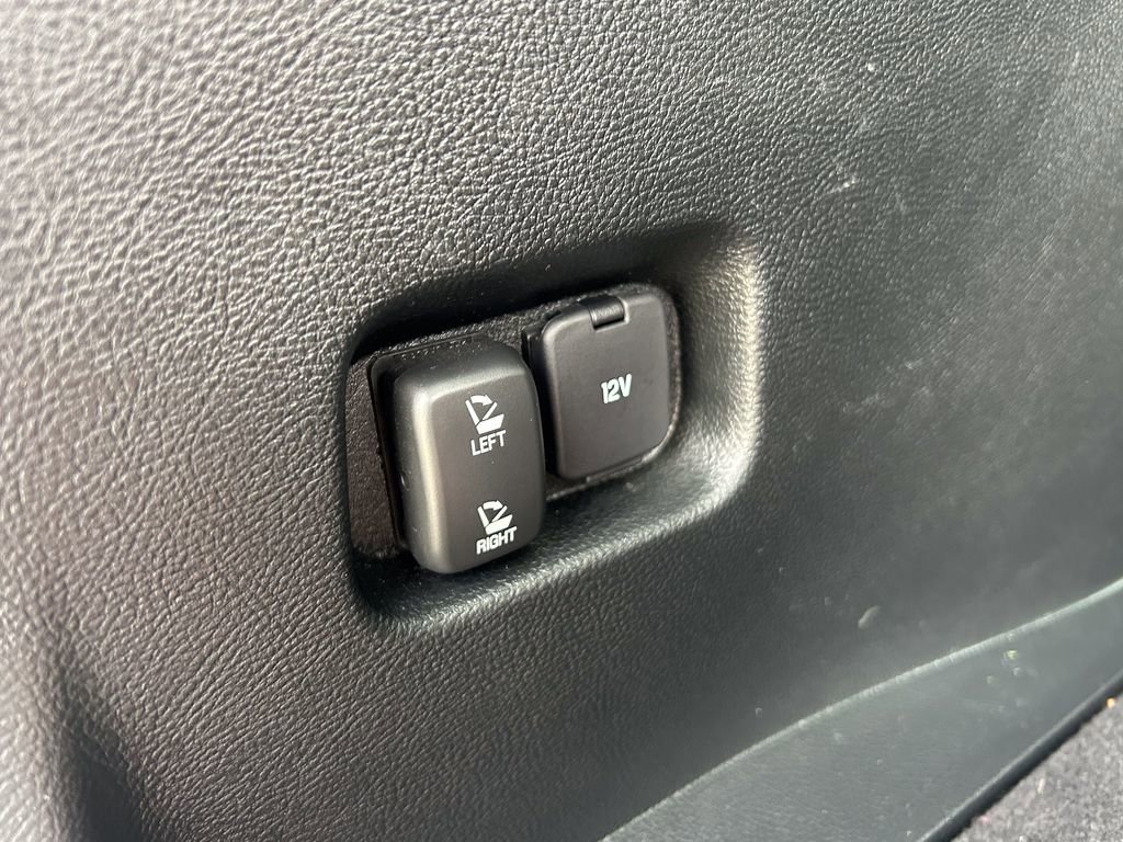 Certified 2023 Ford Edge ST-Line image 17