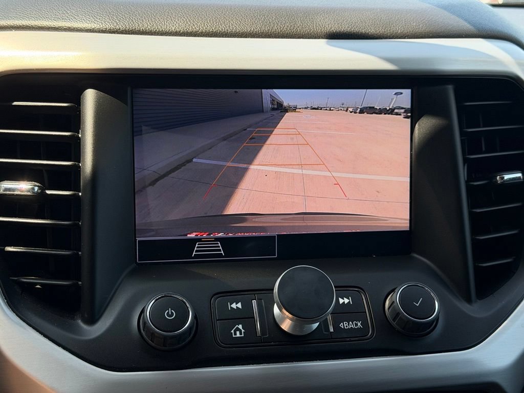 Used 2023 GMC Acadia SLE FWD image 35