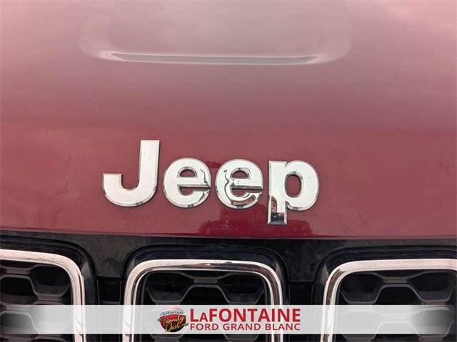 Used 2020 Jeep Grand Cherokee Limited w/ Premium Lighting Group image 9