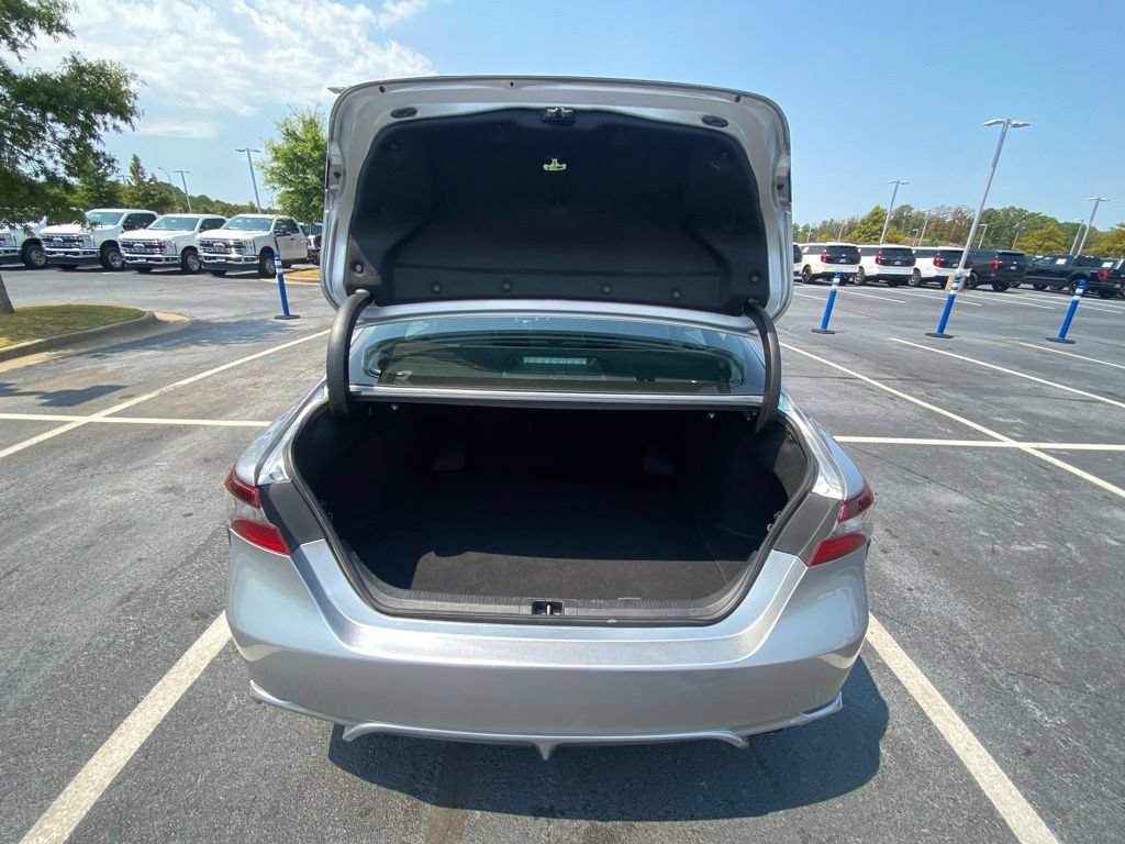 Used 2022 Toyota Camry SE FWD image 26