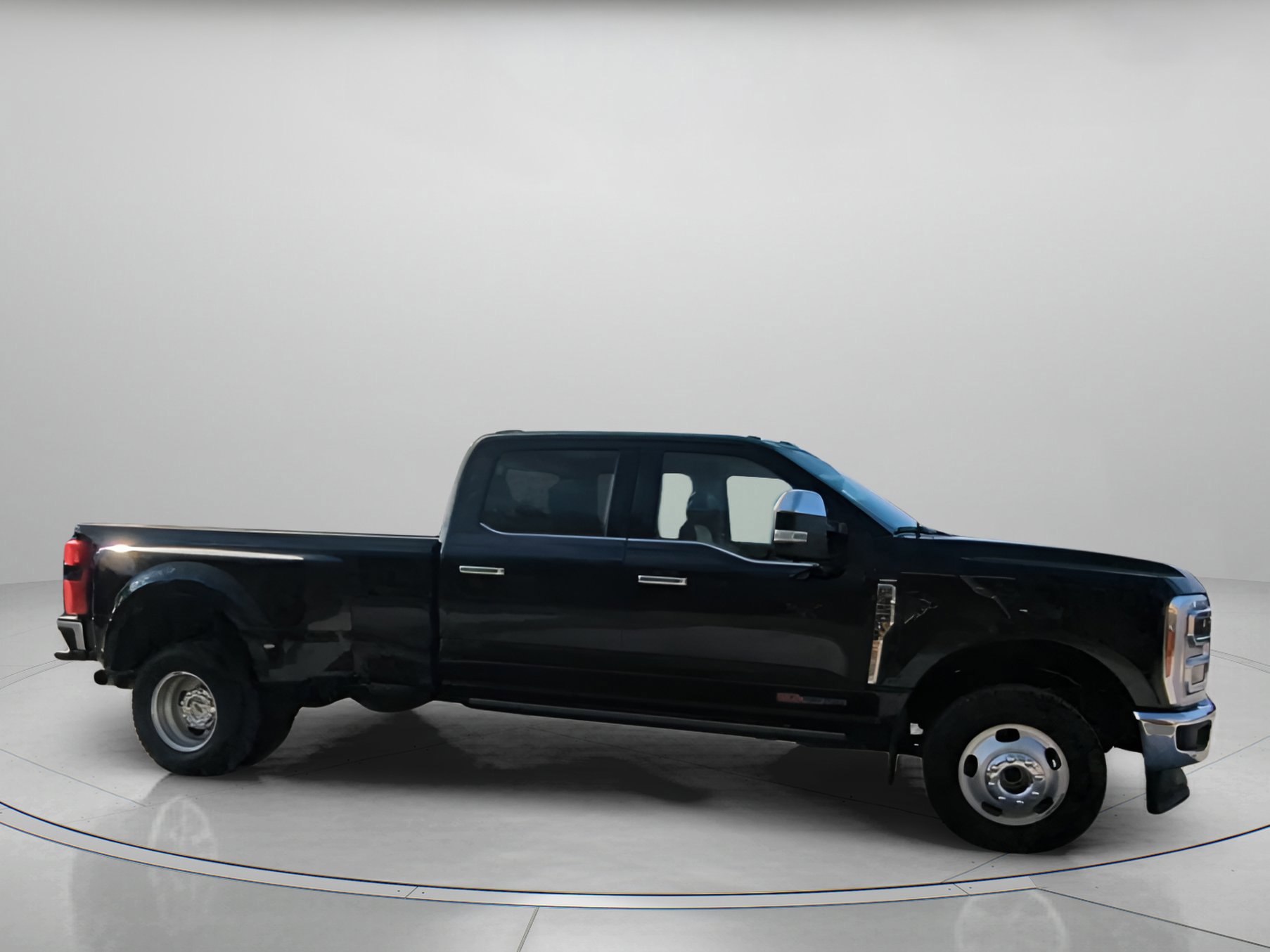 Certified 2024 Ford F350 Lariat w/ Lariat Ultimate Package image 26