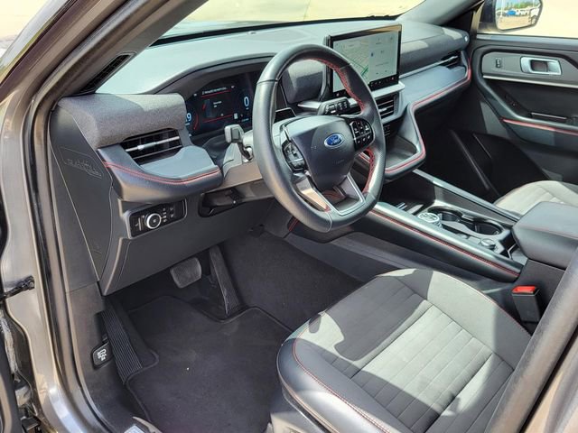 Certified 2025 Ford Explorer ST-Line w/ ST-Line Street Pack AWD/4WD image 3